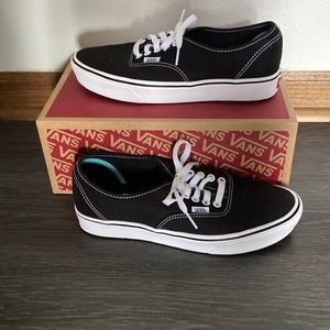🖤 Vans classic black/true white (size 9.5) women